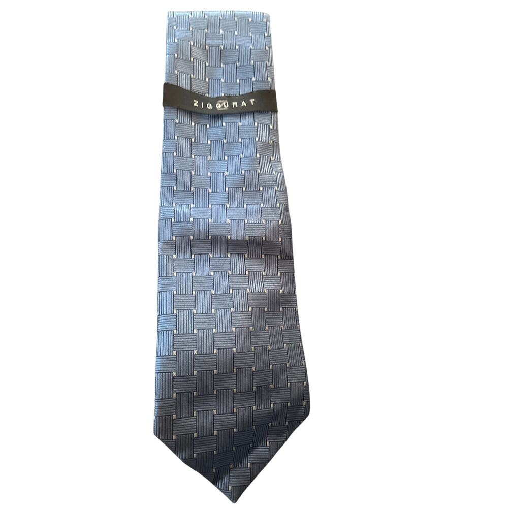 Ziggurat Men's Necktie NWT 100% Silk Blue Woven Pattern Office Career MSRP $45